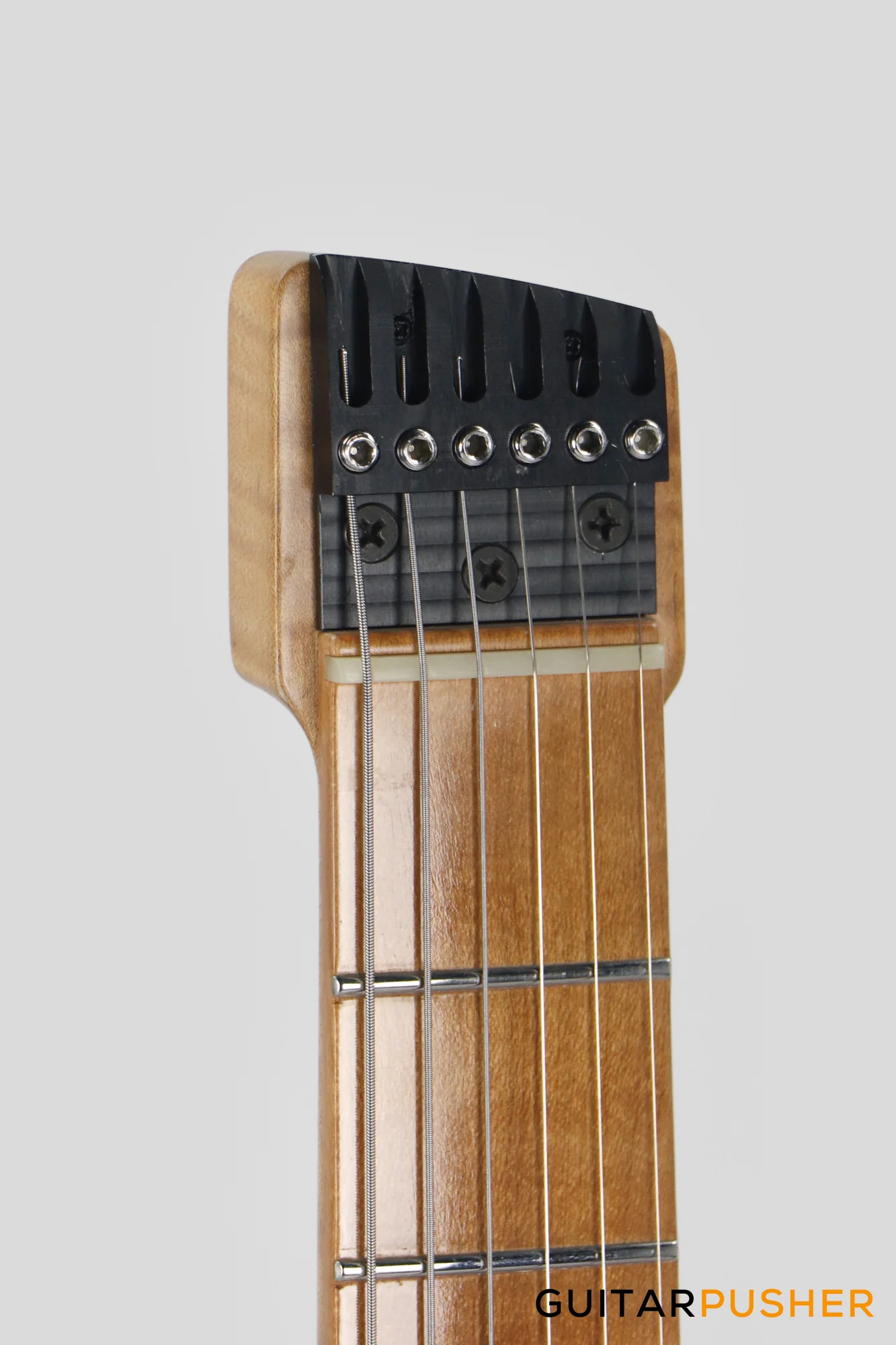 Aguda Musicboy Pro Headless Electric Guitar Alder Body Roasted Maple Fretboard - Surf Green w/ Pearloid Pickguard - Image 4
