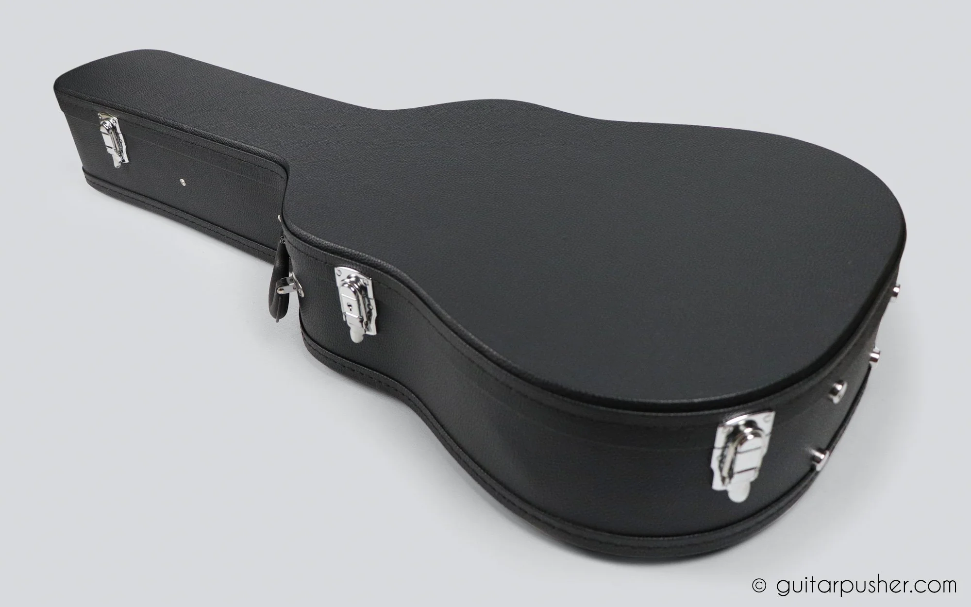HC-040 Black hard case for Acoustic Guitar - Image 5