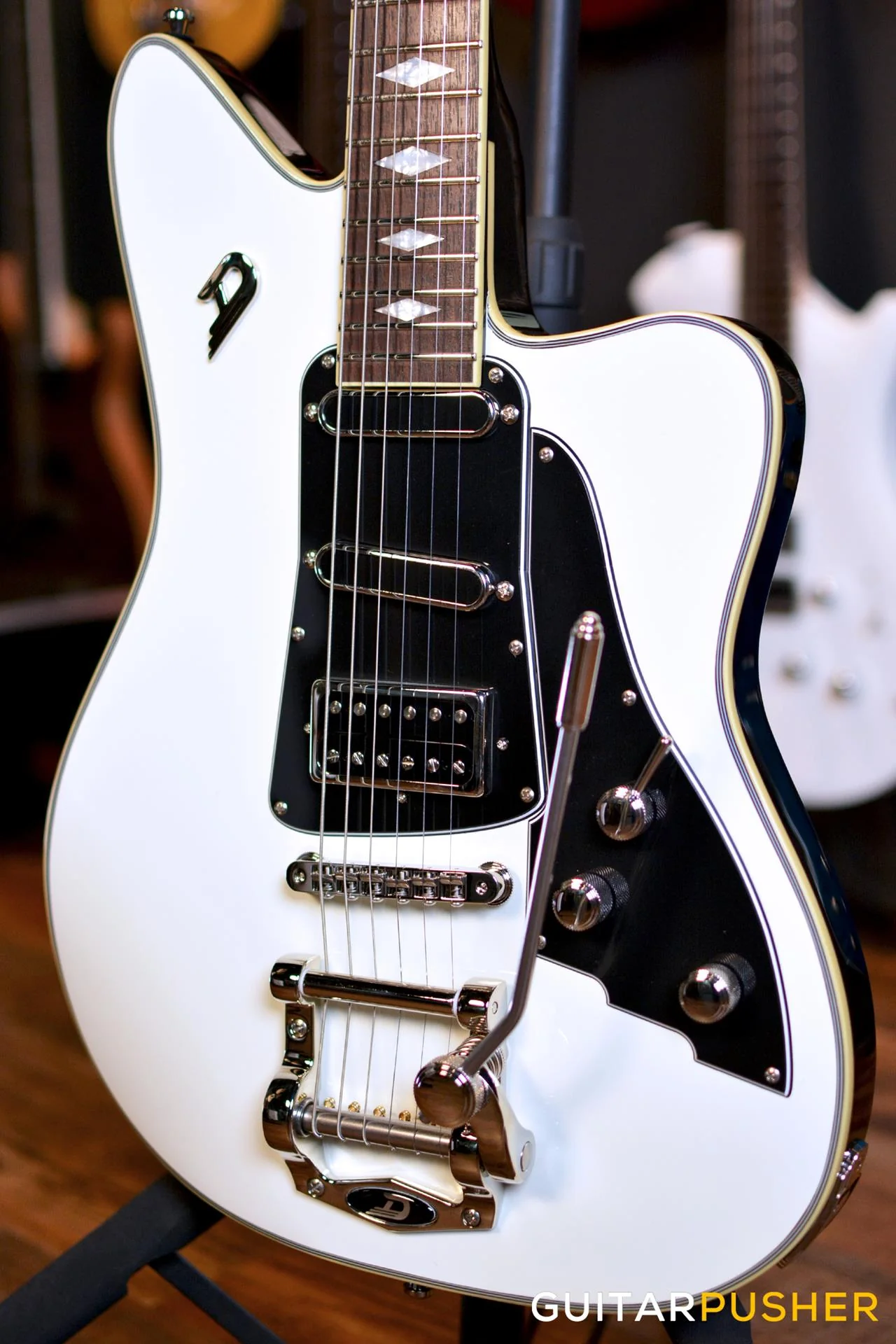 Duesenberg Guitars Paloma Electric Guitar (White) w/ Hard Case