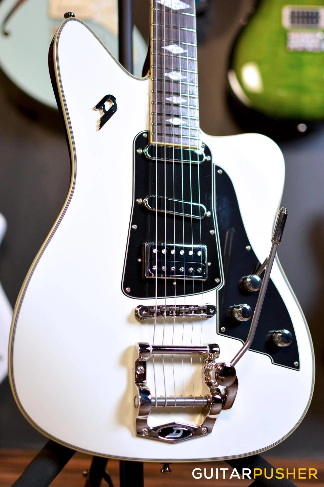 Duesenberg Guitars Paloma Electric Guitar (White) w/ Padded Gigbag - Image 4