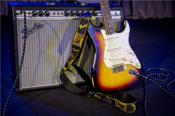 Fender Monogrammed Guitar Strap - Image 7