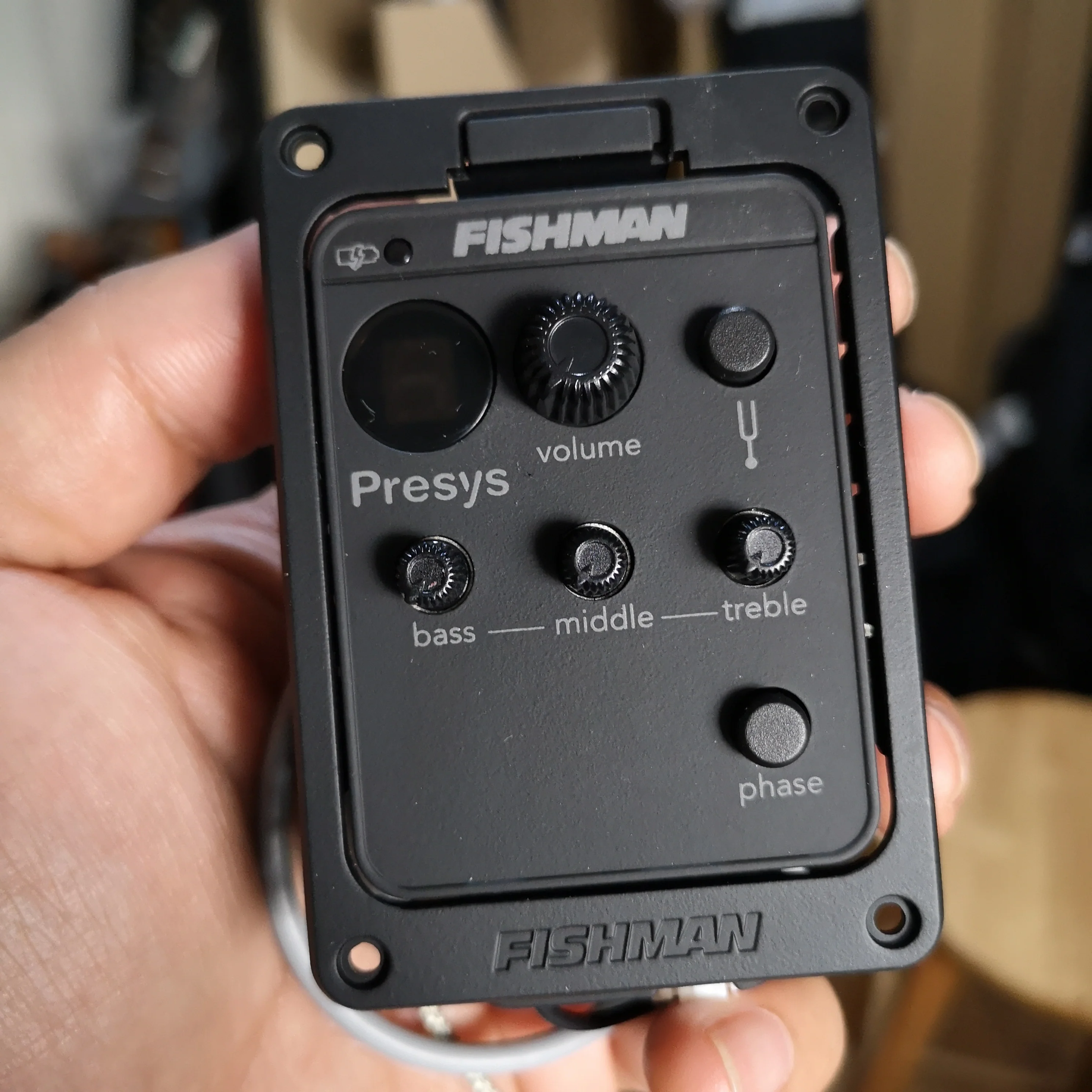 Fishman Presys Acoustic Guitar Pickup System (PSY-EAA-QAA) with Endpin Jack - Image 5