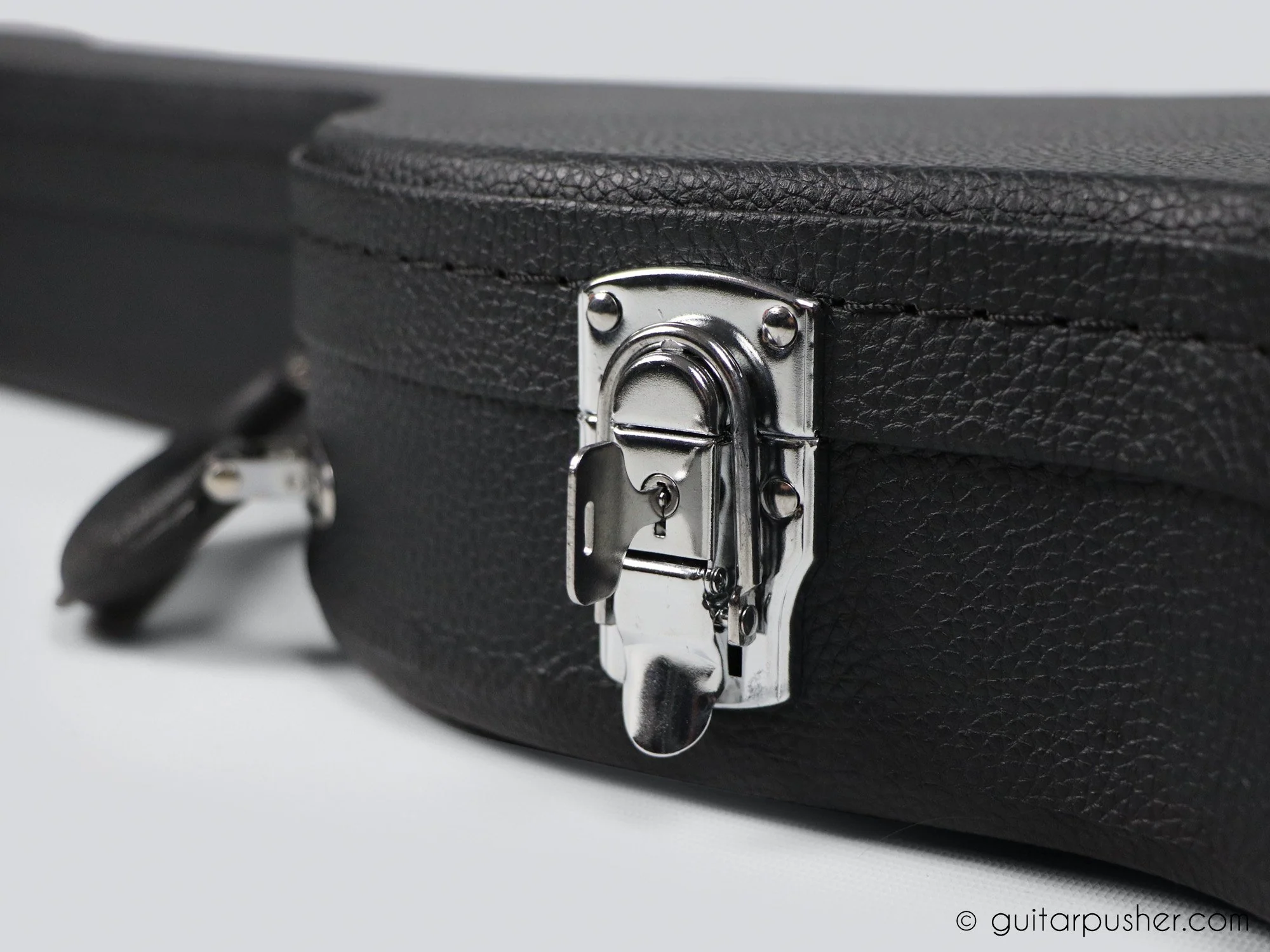 G-Craft HC-018 Hard Case for Electric BASS - Image 10