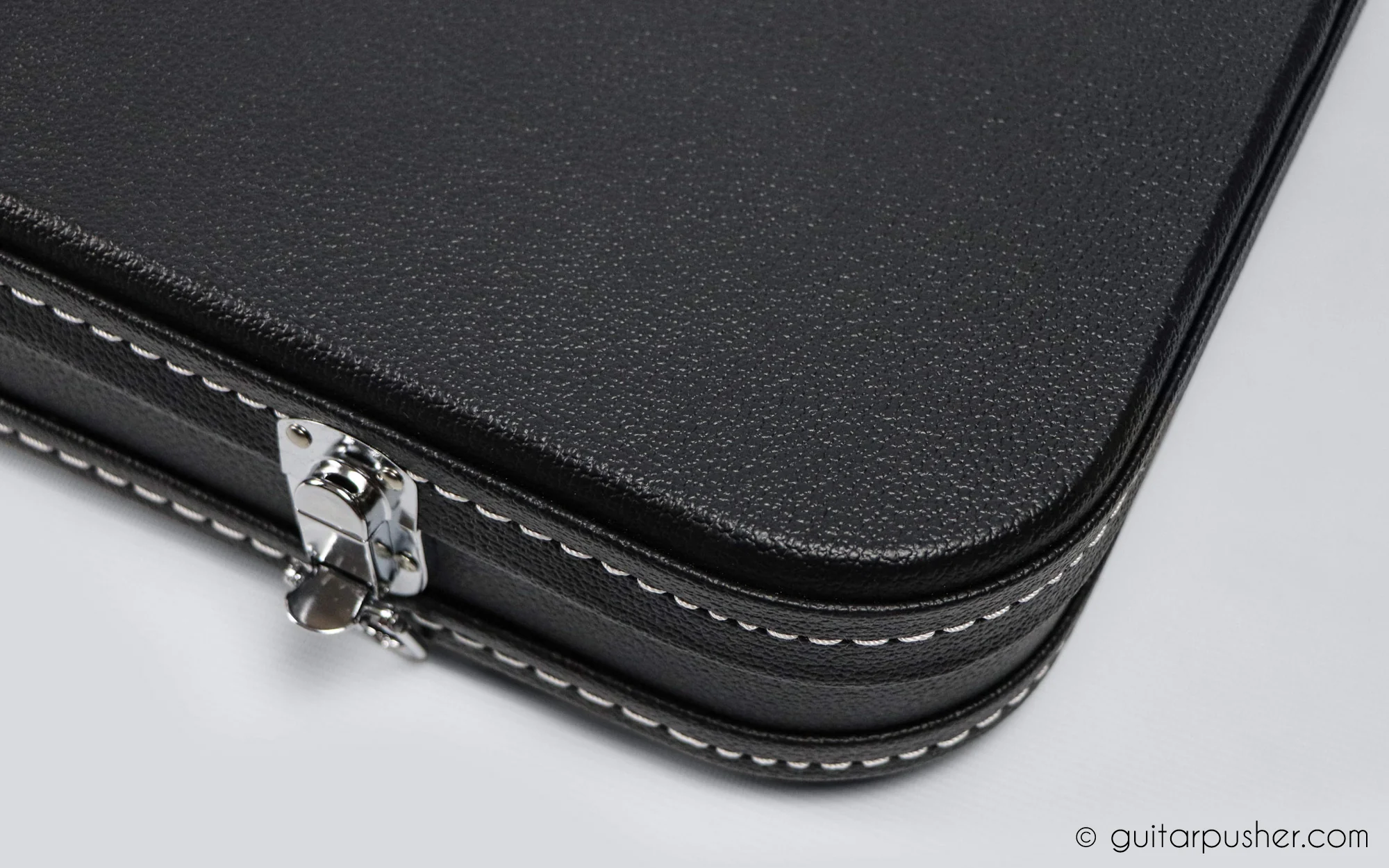 G-Craft HC-026 Rectangular Hard Case for Electric Guitar - Image 7