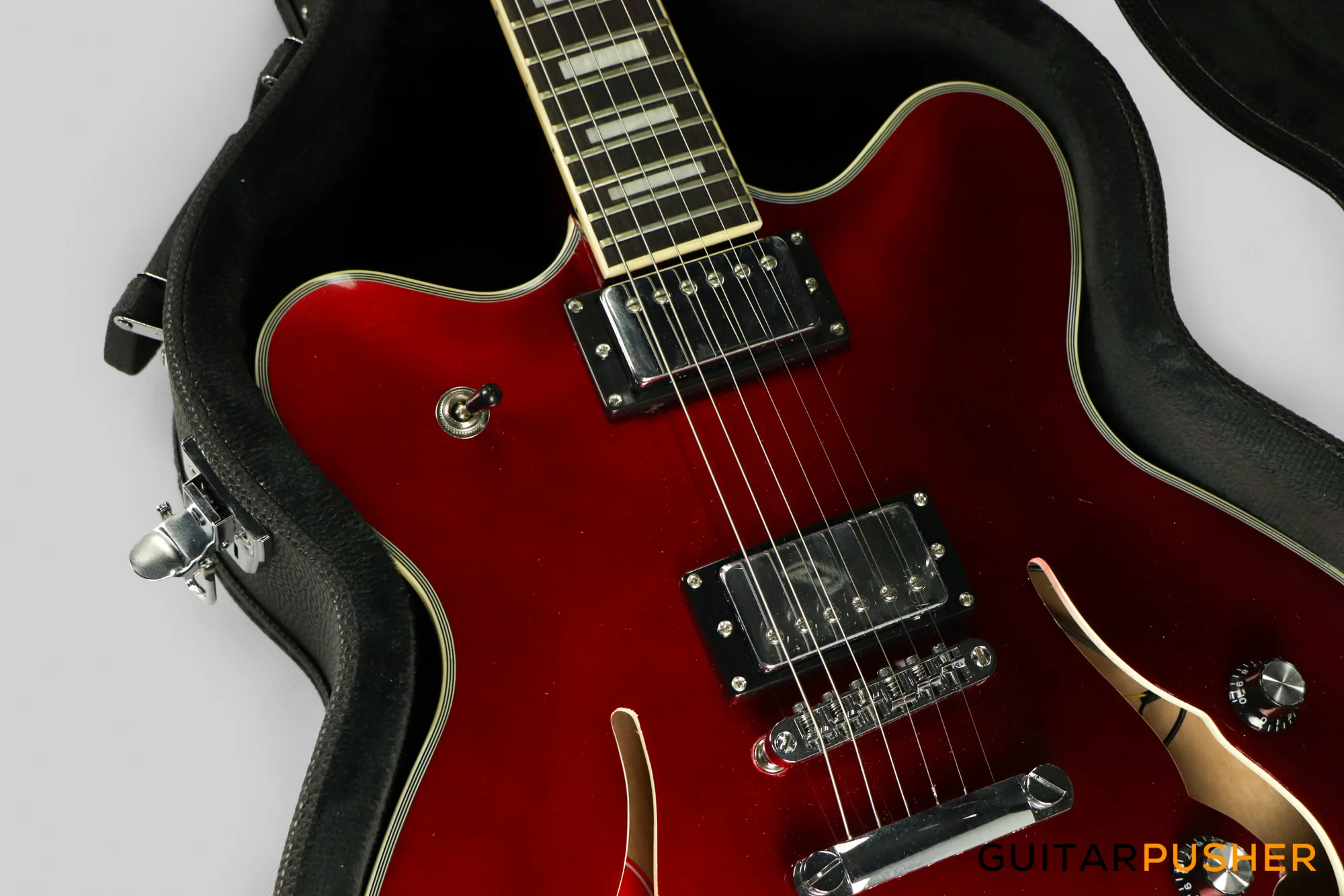 G-Craft HC-030 Black hard case for Full Hollow (works on Semi Hollow but need spacers) - Image 8