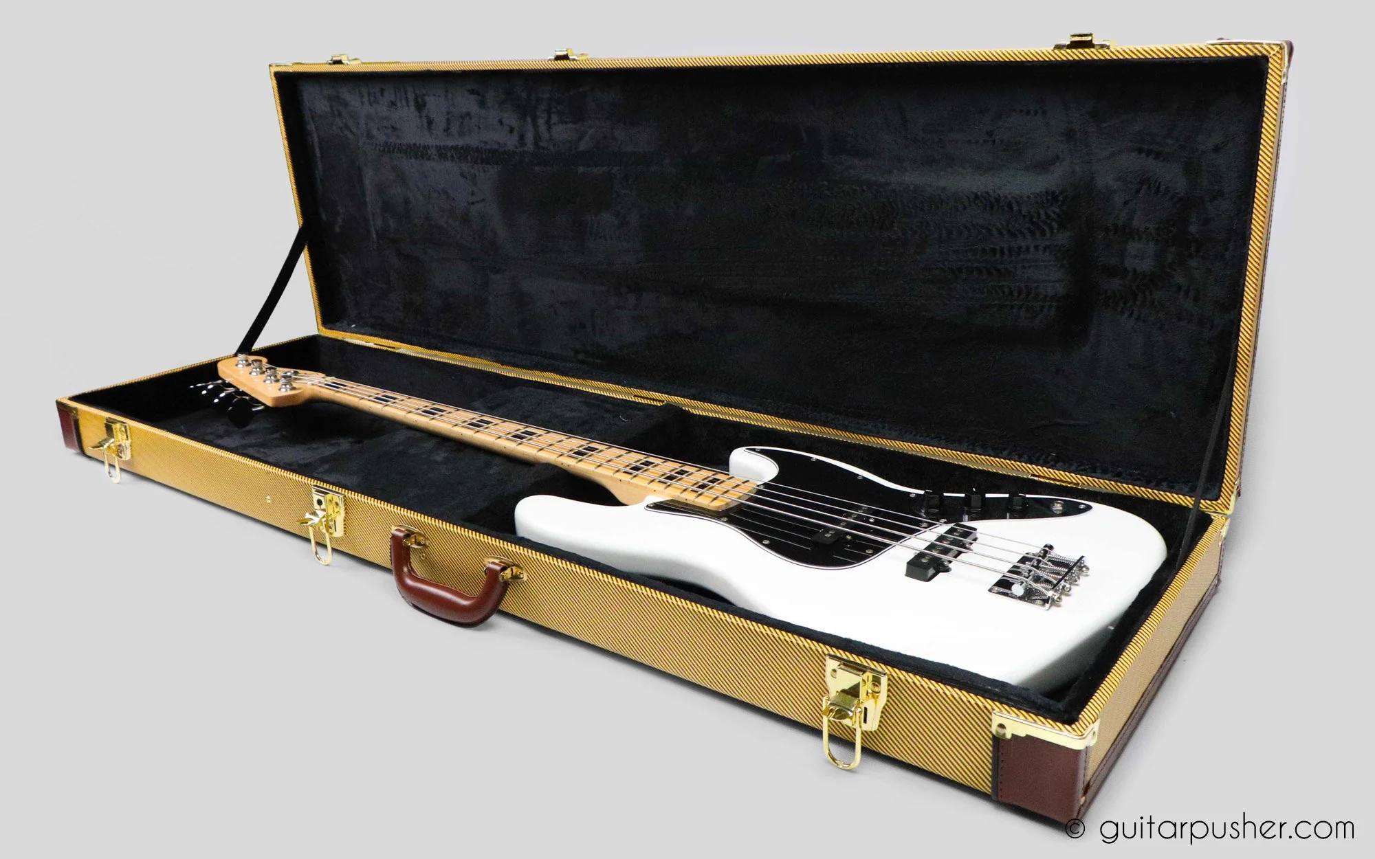 G-Craft HC-136 Deluxe Hard Case for Electric BASS - Tweed - Image 12