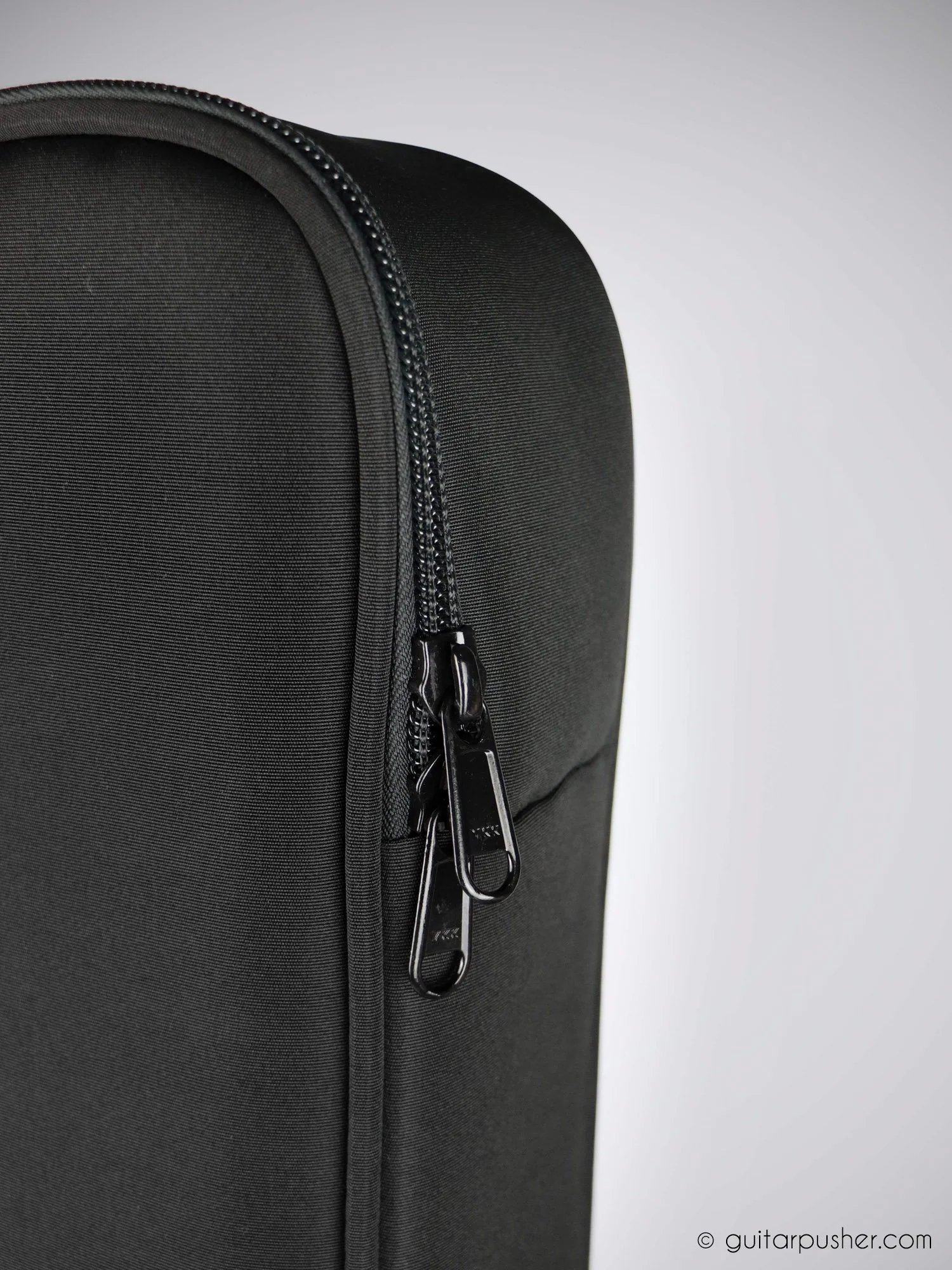 Kavaborg LUX Waterproof Heavy Padded Bass Guitar Gig Bag (FB-90B) - Image 13