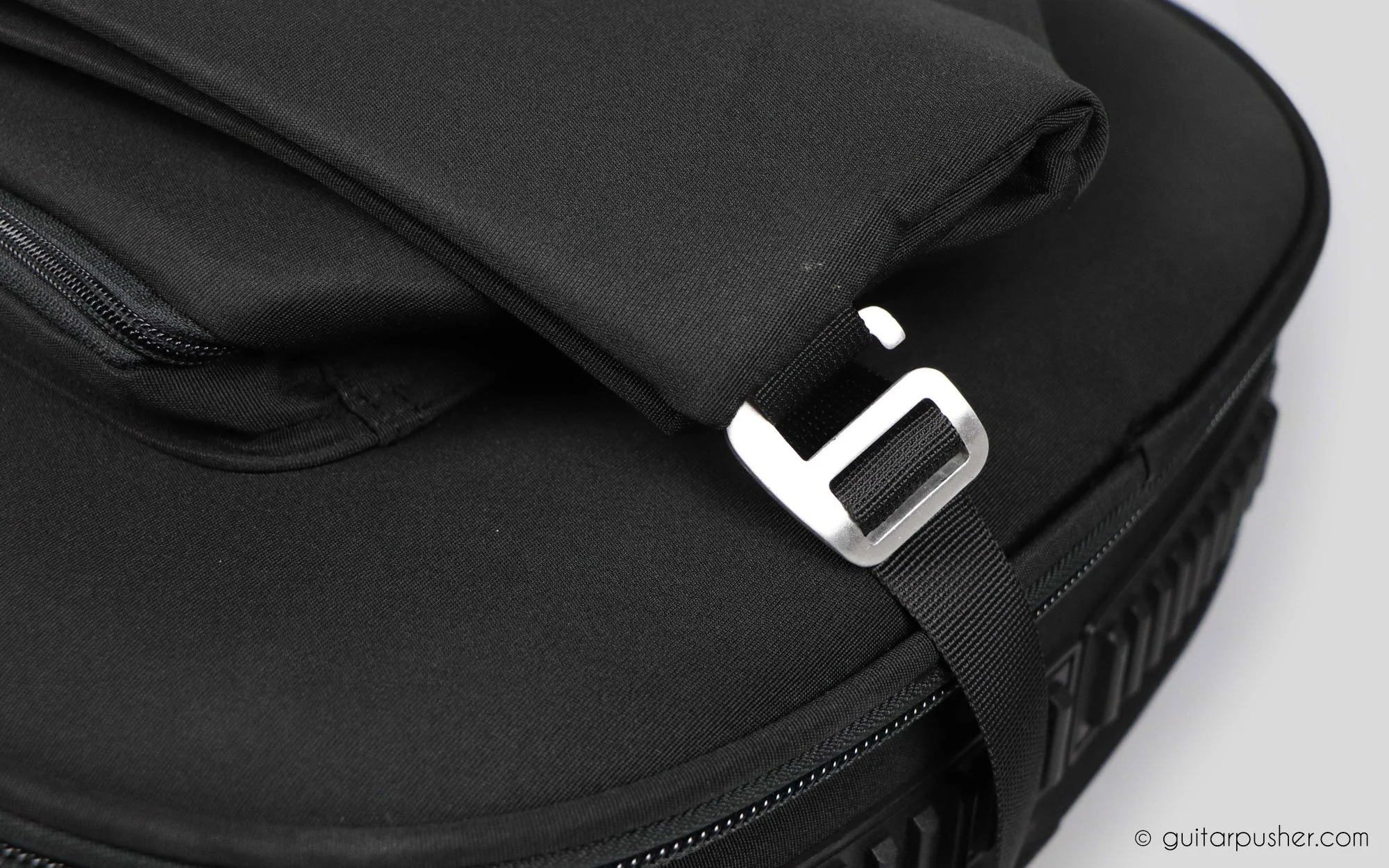 Kavaborg LUX Waterproof Heavy Padded Bass Guitar Gig Bag (FB-90B) - Image 17