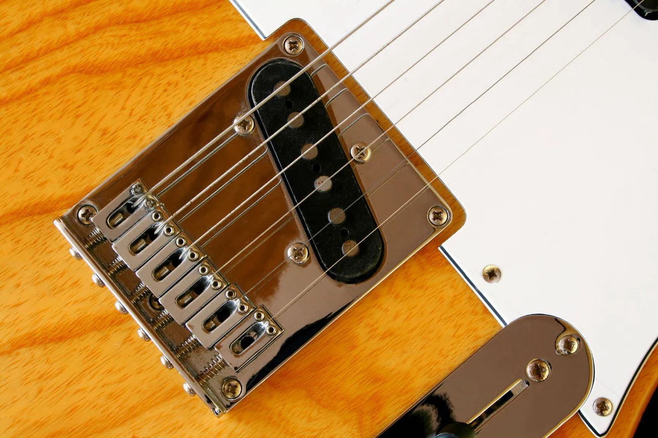 Kluson USA Contemporary Tele Bridge Steel Saddles - Image 3