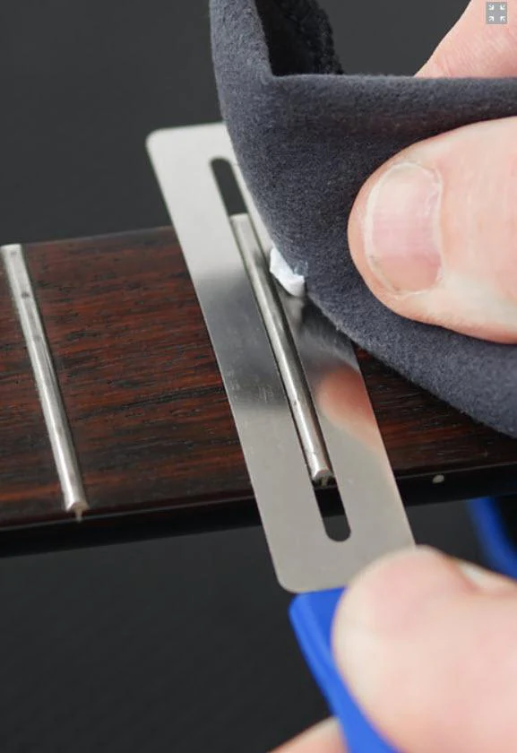 Music Nomad FRINE Fret Polish MN104 - Image 3