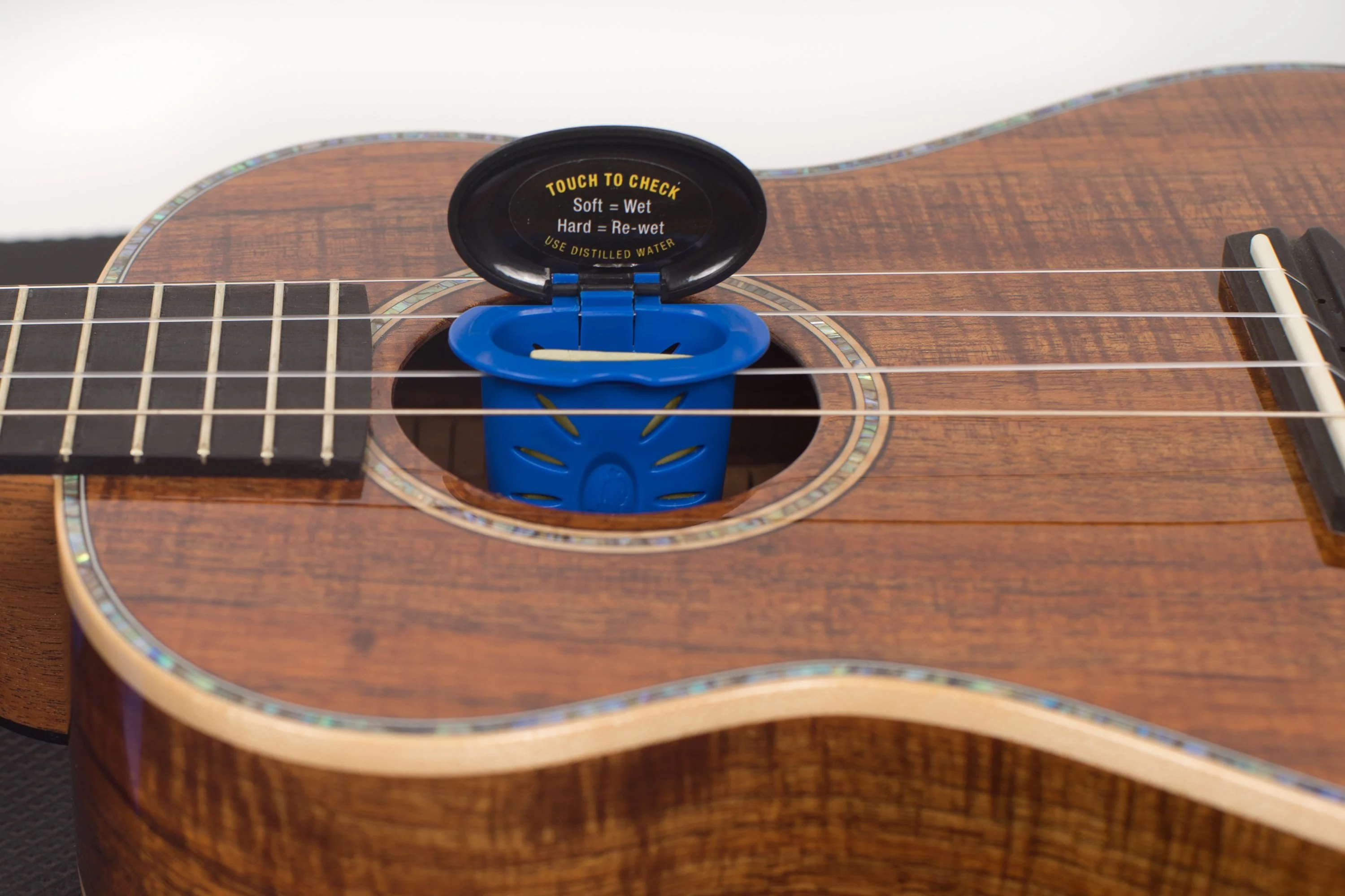 Music Nomad The Humilele - Ukulele Humidifier MN302 - Image 10