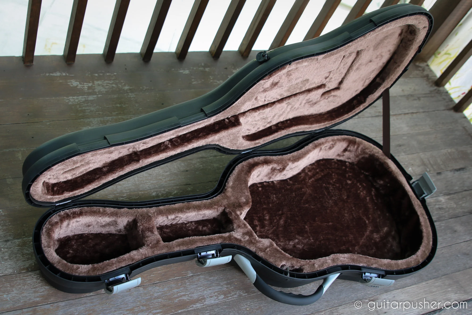 Prefox CA101 Water-resistant case for Dreadnought Acoustic - Image 7