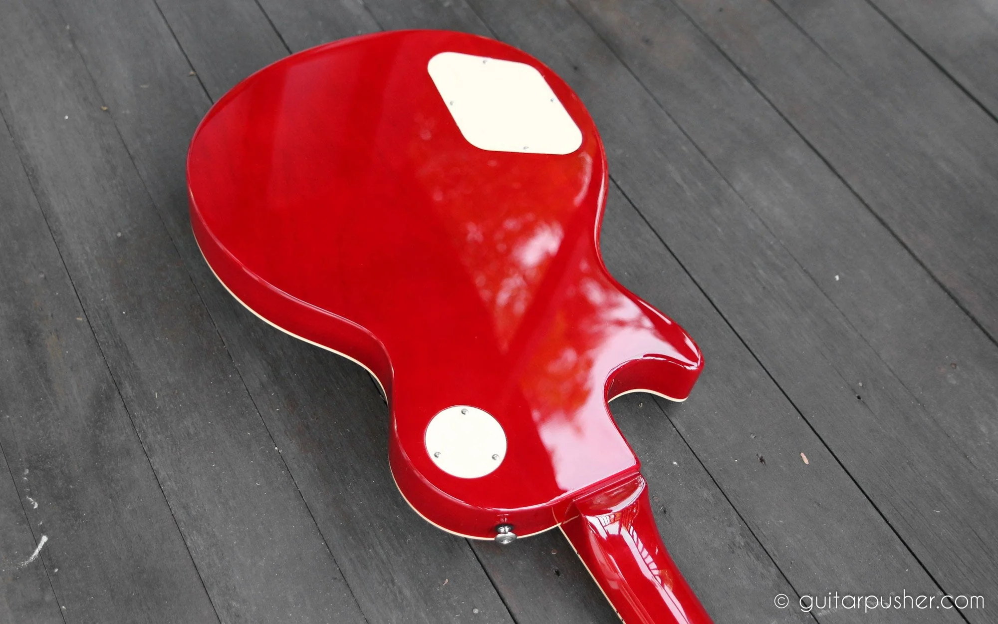 Tagima EG-535 Singlecut Electric Guitar - Cherry Sunburst - Image 10