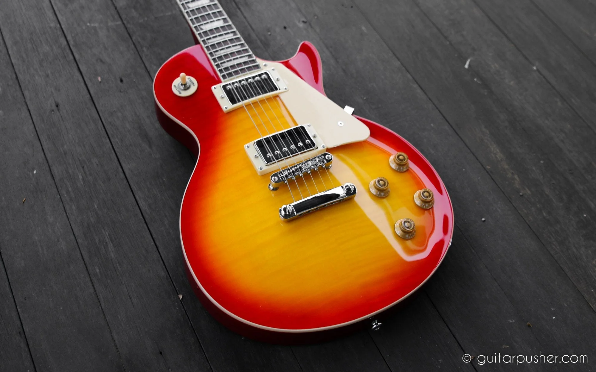 Tagima EG-535 Singlecut Electric Guitar - Cherry Sunburst - Image 5