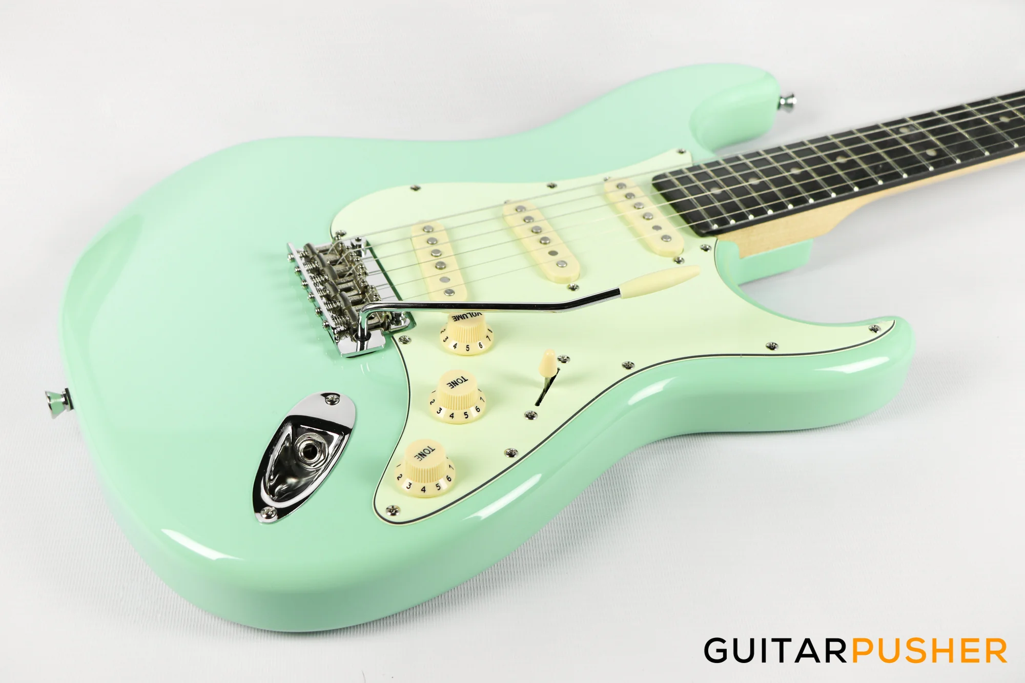 Tagima New T-635 Classic Series S Style Electric Guitar - Surf Green (Rosewood Fingerboard/Mint Green Pickguard) - Image 5