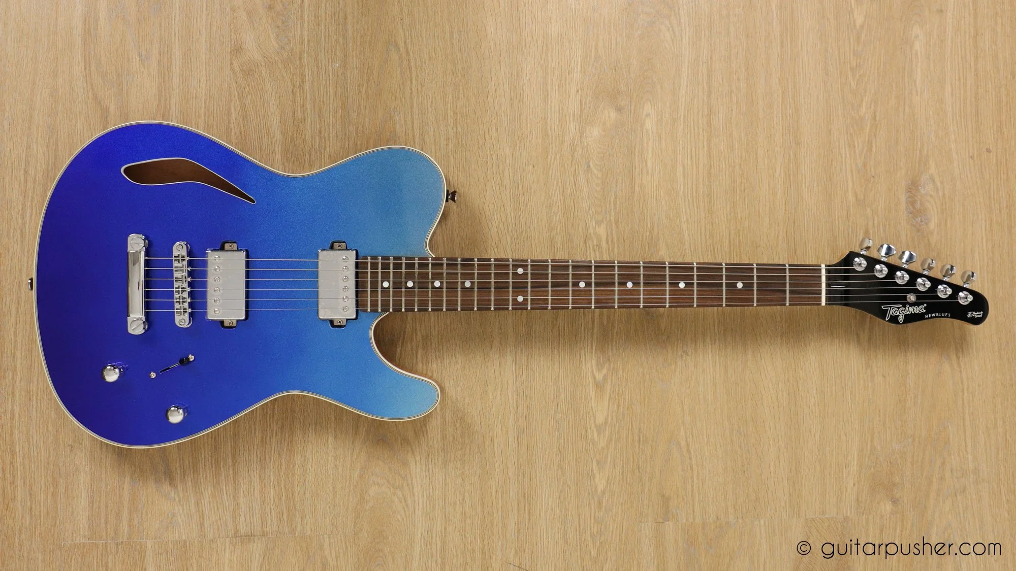 Tagima Signature Series New Blues Semi-Hollow T-Style - Ocean Degrade Blue - Image 3