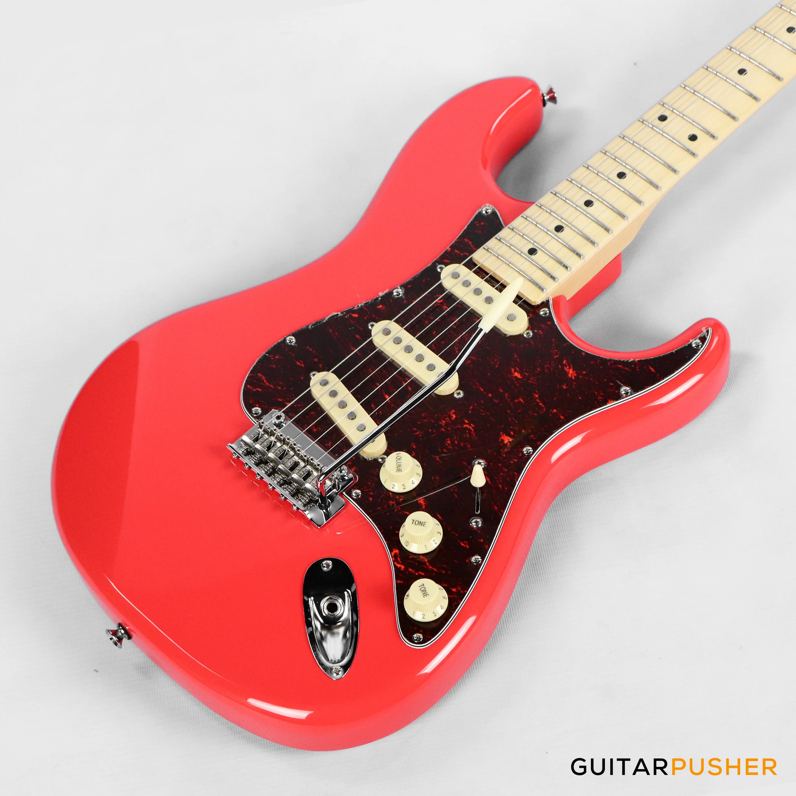 Tagima T-635 Stratocaster - Fiesta Red (Maple Fingerboard / Tortoise Pickguard) - Image 9