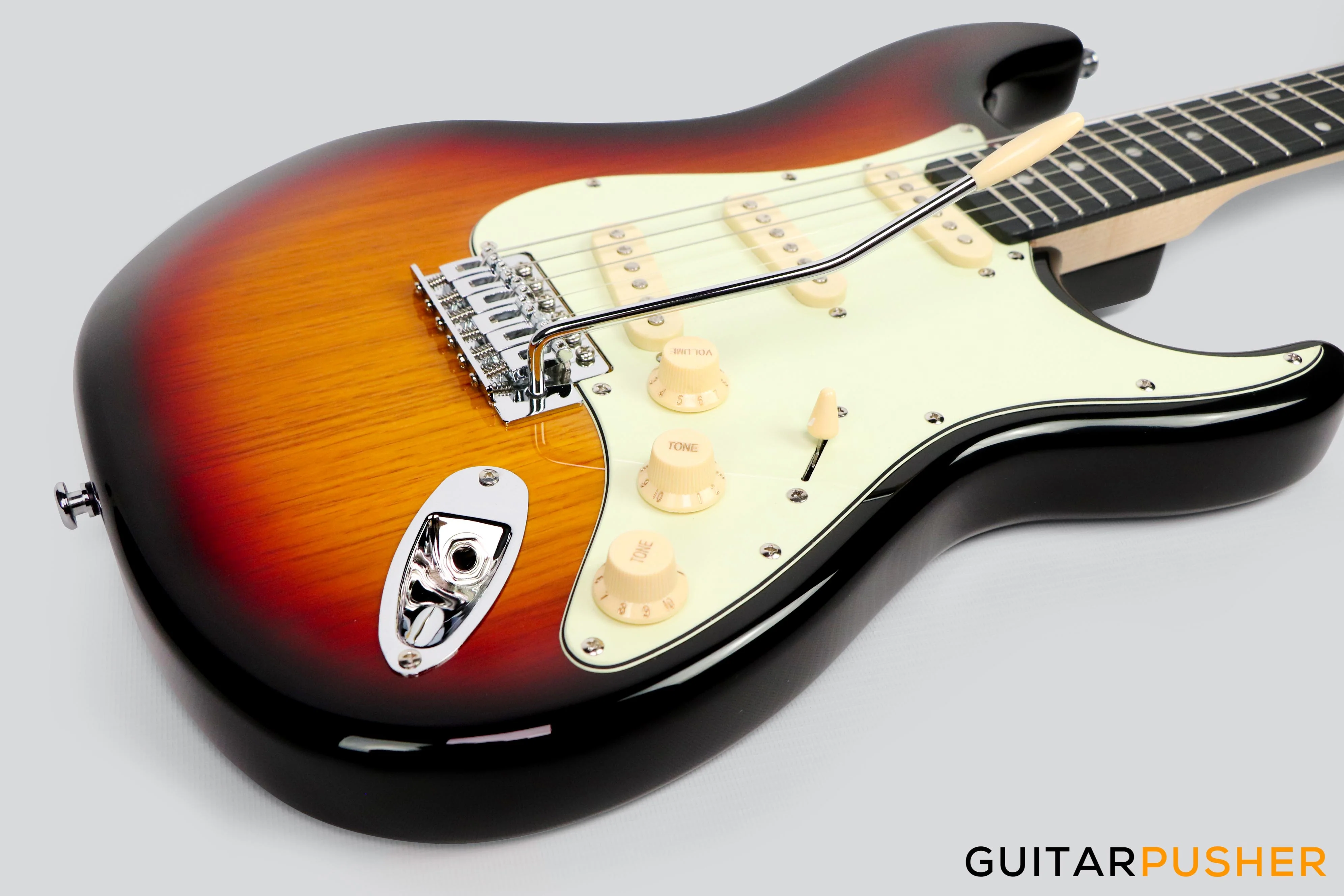 Tagima TG-500 S-Style Woodstock Series - Sunburst - Image 4