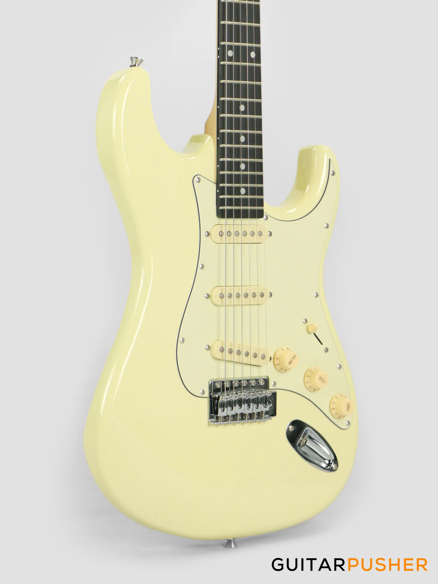 Tagima TG-500 S-Style Woodstock Series - White Vintage (Ebony Fingerboard/Alpine White Pickguard) - Image 4