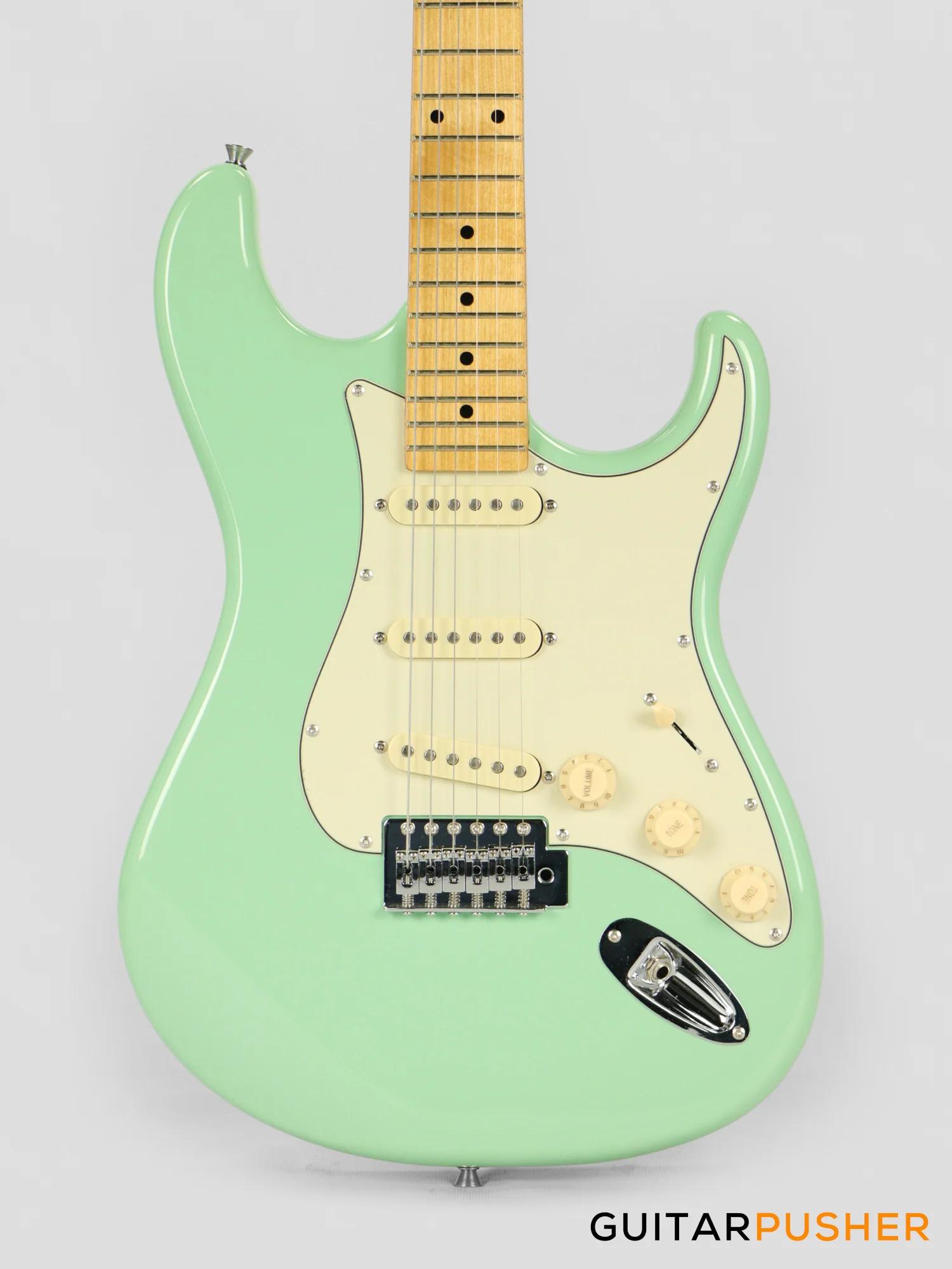 Tagima TG-530 S-Style Woodstock Series - Surf Green (Maple Fingerboard/Alpine White Pickguard)