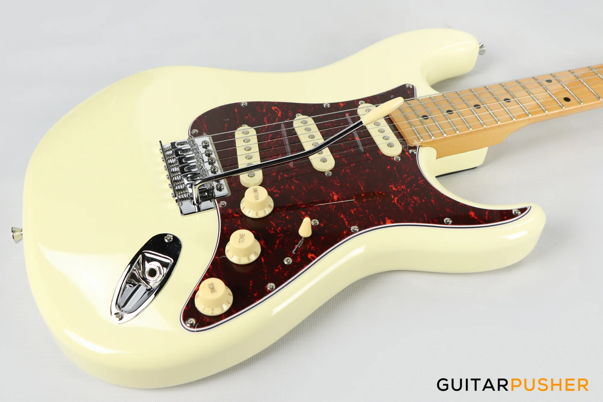 Tagima TG-530 S-Style Woodstock Series - Vintage White (Maple Fingerboard/Tortoise Shell Pickguard) - Image 9