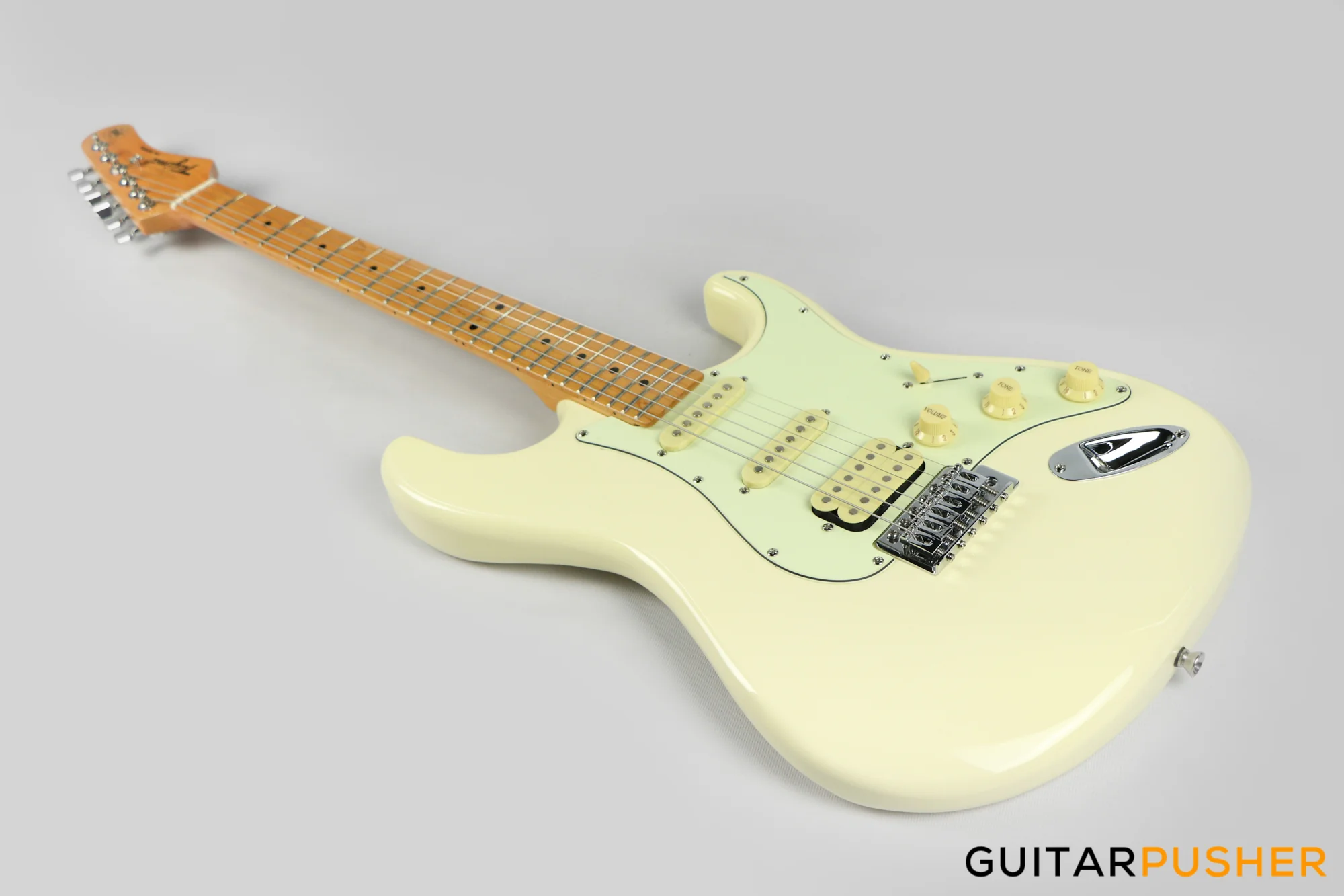 Tagima TG-540 HSS Stratocaster Woodstock Series - Vintage White - Image 9