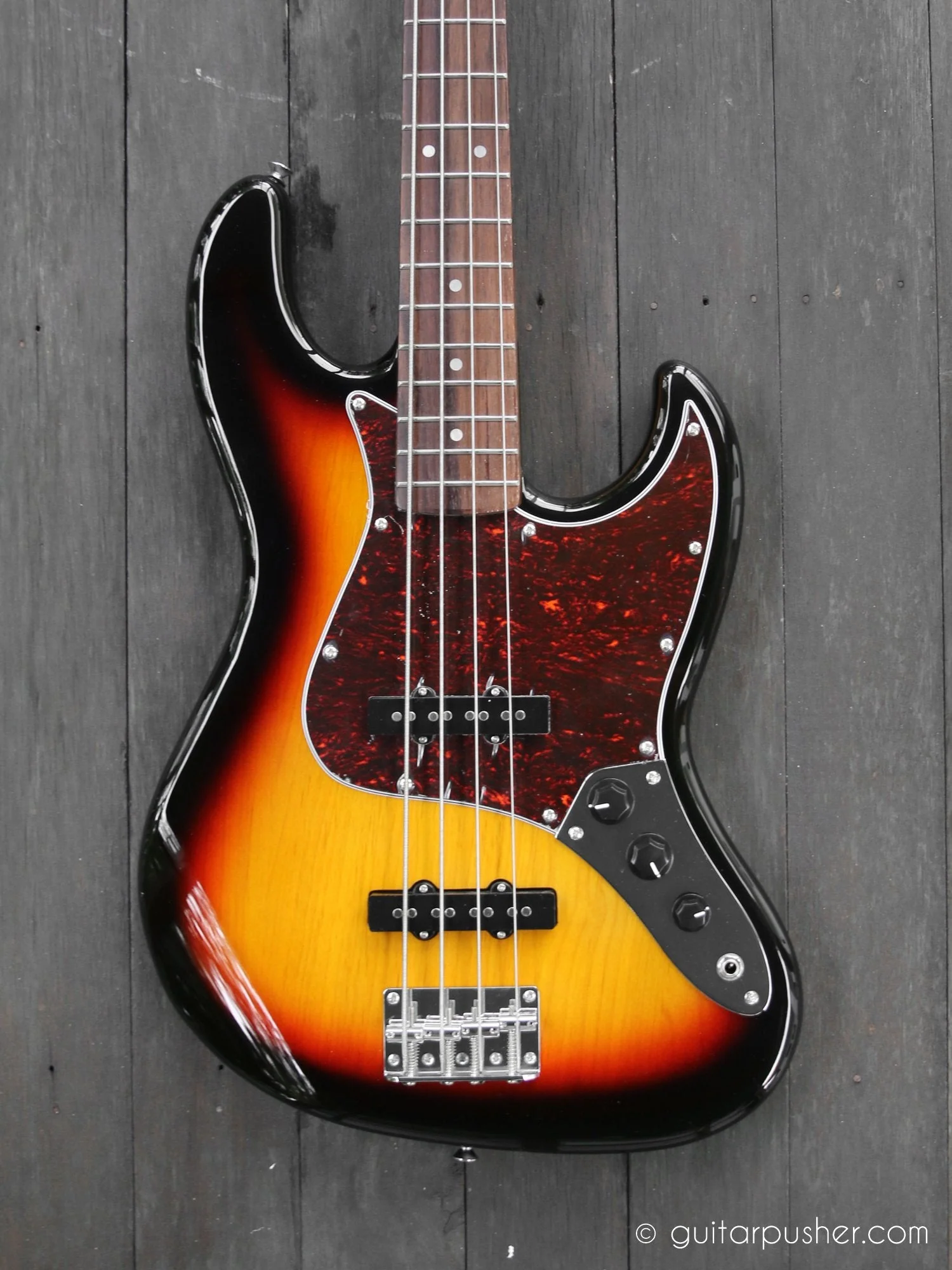 Tagima TW-73 JB Bass 4-String - Vintage Sunburst (Rosewood Fingerboard/Tortoise Shell Pickguard)