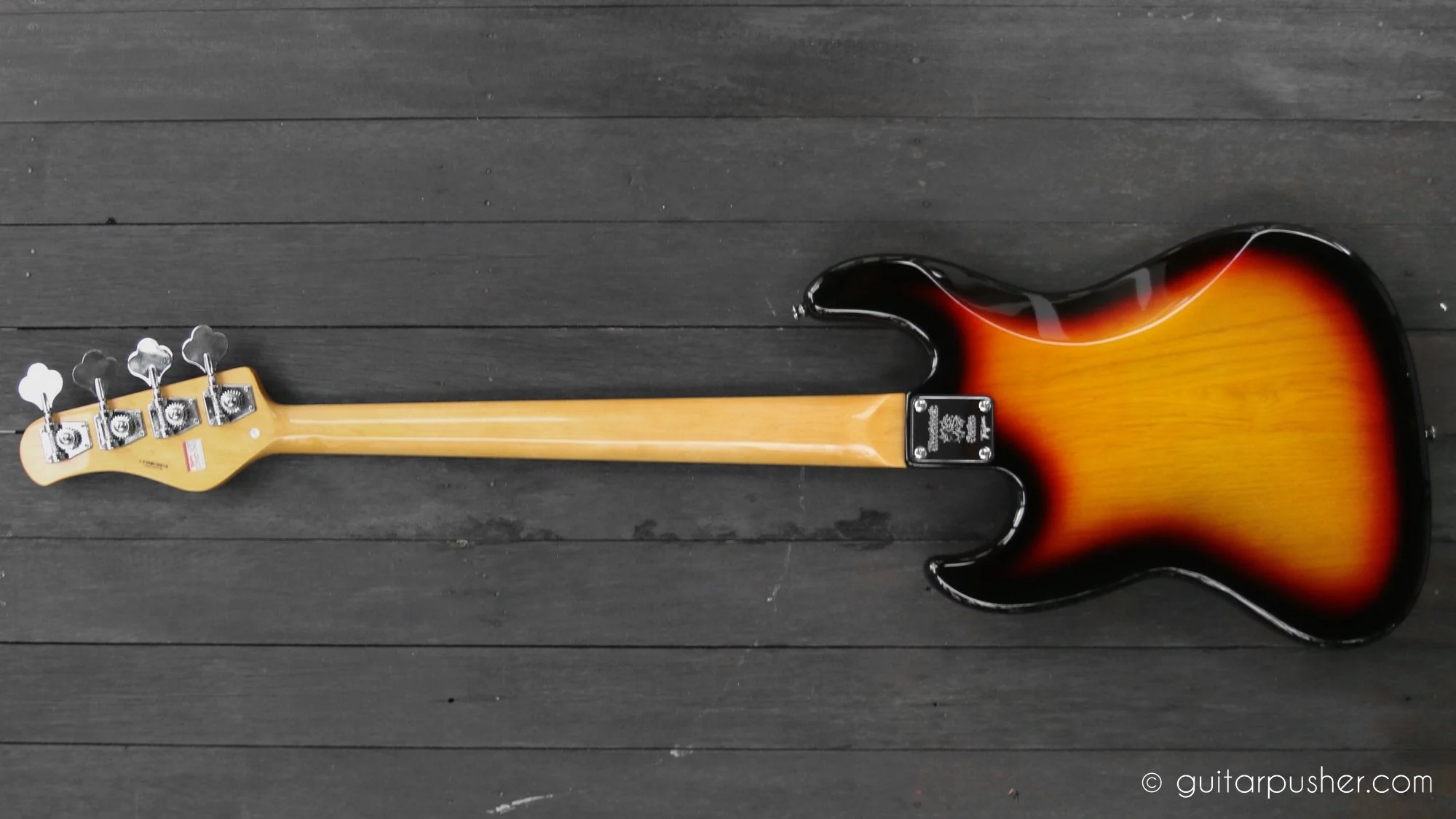 Tagima TW-73 JB Bass 4-String - Vintage Sunburst (Rosewood Fingerboard/Tortoise Shell Pickguard) - Image 11
