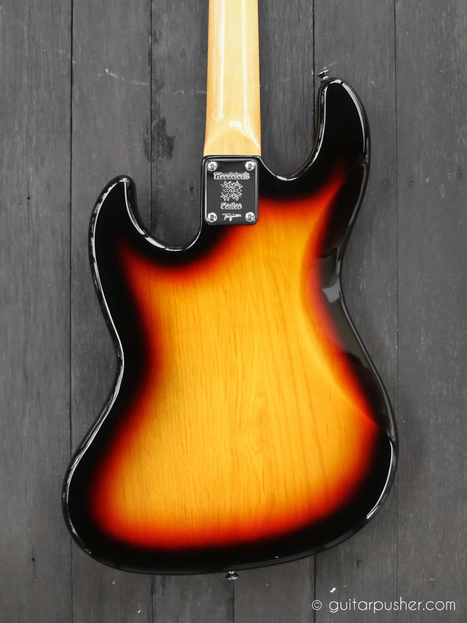 Tagima TW-73 JB Bass 4-String - Vintage Sunburst (Rosewood Fingerboard/Tortoise Shell Pickguard) - Image 2