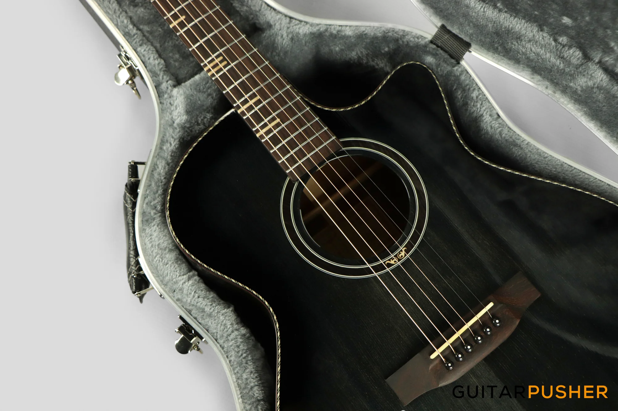 Tyma Hard Case for Acoustic Dreadnought (Black) - Image 4
