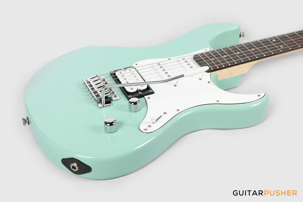 YAMAHA PAC112V HSS Electric Guitar - Sonic Blue - Image 9